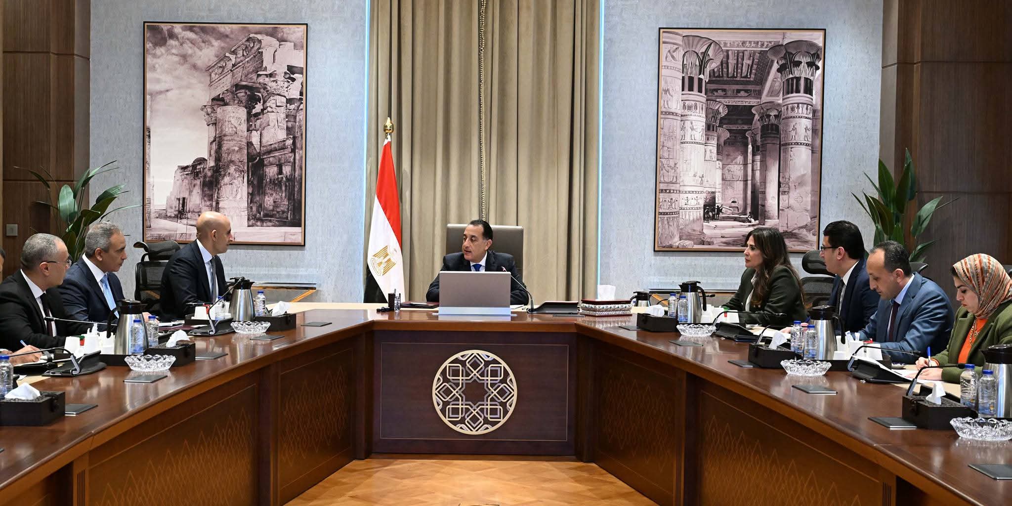 مدبولي يوجه بضرورة العمل على اتخاذ الإجراءات اللازمة لتأمين امتحانات الثانوية العامة لعام 2026