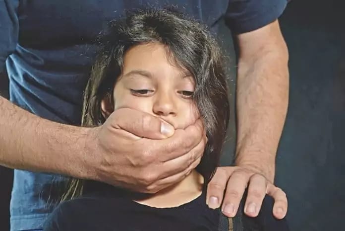 الطفولة ليست للبيع.. قانون صارم ومجتمع يقظ ضد التحرش بالأطفال