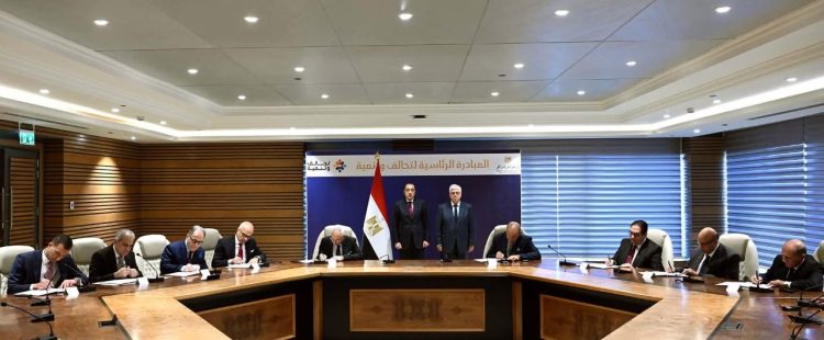 رئيس الوزراء يشهد مراسم توقيع البروتوكولات التنفيذية للتحالفات التسعة من المبادرة الرئاسية 