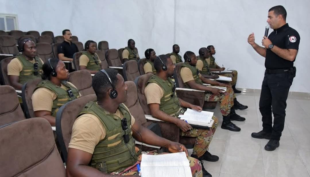 القوات المسلحة بالتعاون مع وزارة الخارجية تنظم دورة تدريبية للكوادر من الدول الأفريقية