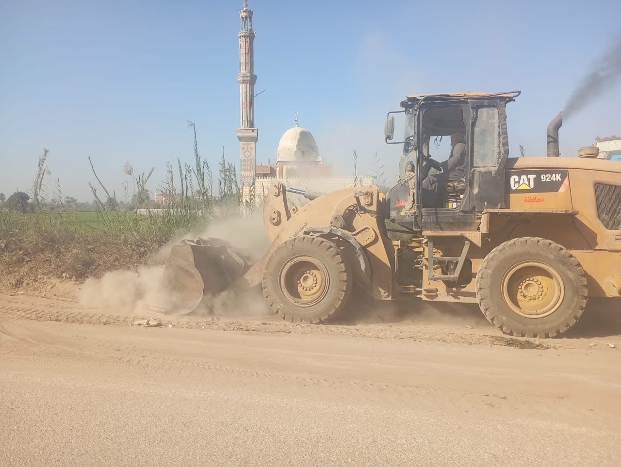 رئيس مدينة الفشن يكثف المتابعة ويحكم الرقابة لحماية الأراضي وتحسين الخدمات