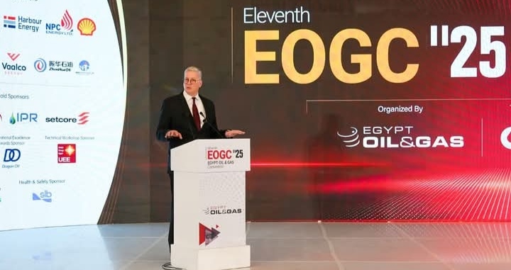 وزير البترول يفتتح مؤتمر تعزيز فرص الاستكشاف والإنتاج البترولي ويكرم الشركات المتميزة