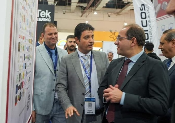 وزير المالية يشيد بنجاح الشركات الوطنية خلال جولته بمعرض 
