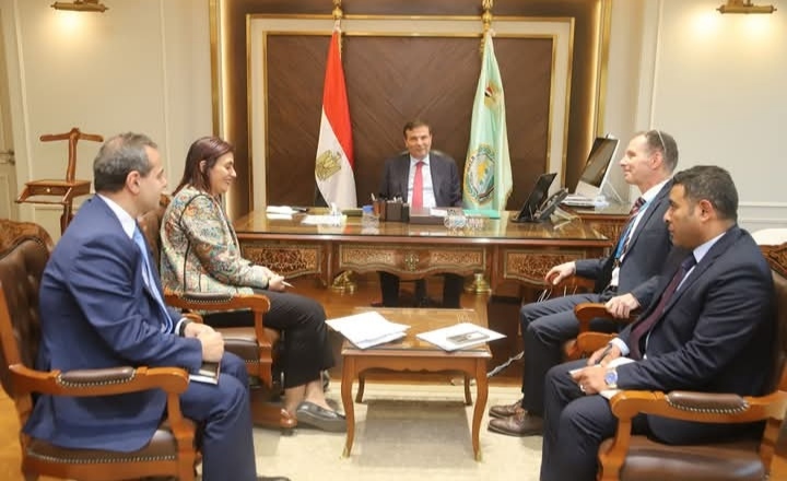 وزير الزراعة يبحث مع مدير برنامج الأغذية العالمي تعزيز الشراكة ودعم مشروعات التنمية الزراعية
