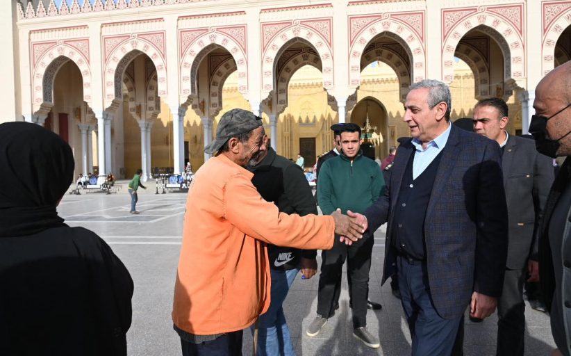 محافظ الغربية يتابع تطوير محيط مسجد السيد البدوي بطنطا ميدانيًا