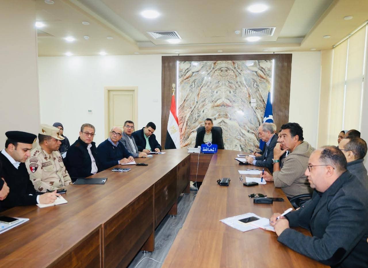 السويس تنسق ربط مياه التحلية لتغذية العين السخنة دون انقطاع طويل