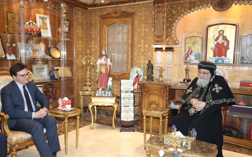 البابا تواضروس الثاني يستقبل وزير الثقافة بالكاتدرائية المرقسية لبحث آفاق التعاون المشترك