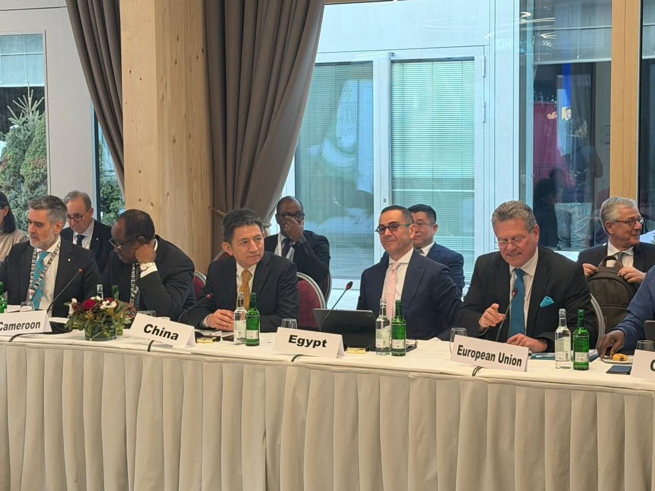 وزير الاستثمار يشارك في المؤتمر الوزاري المصغر للدول الأعضاء في منظمة التجارة العالمية