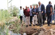 محافظ أسوان يوجه بحلول عاجلة لمشكلة المياه الجوفية بمنطقة الكرور
