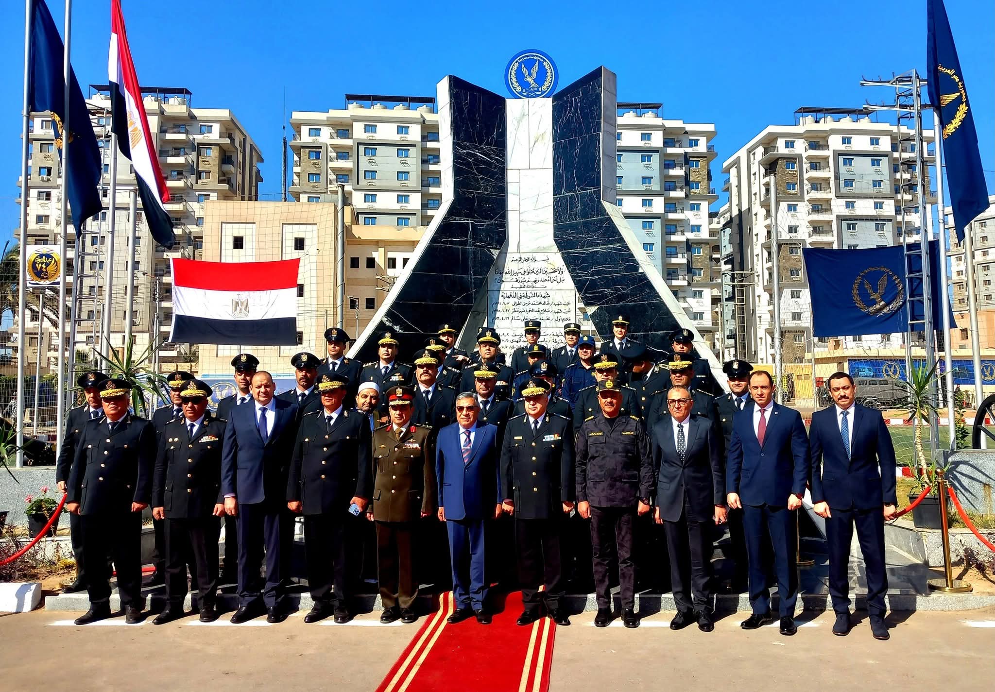 محافظ الدقهلية يشارك القيادات الأمنية تخليد ذكرى شهداء الشرطة