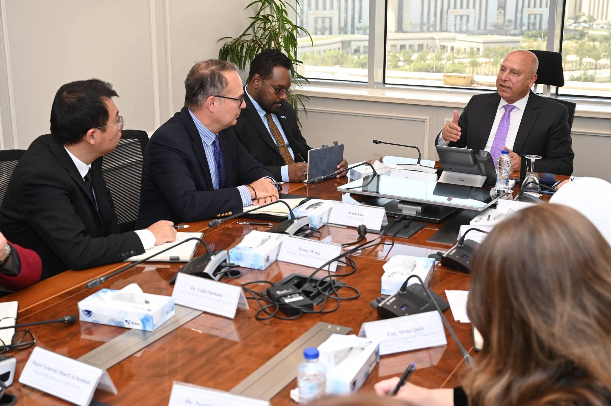 وزير الصناعة يبحث مع شركة إيليت سولار لتكنولوجيا الطاقة الشمسية خطط الشركة للتوسع في مصر