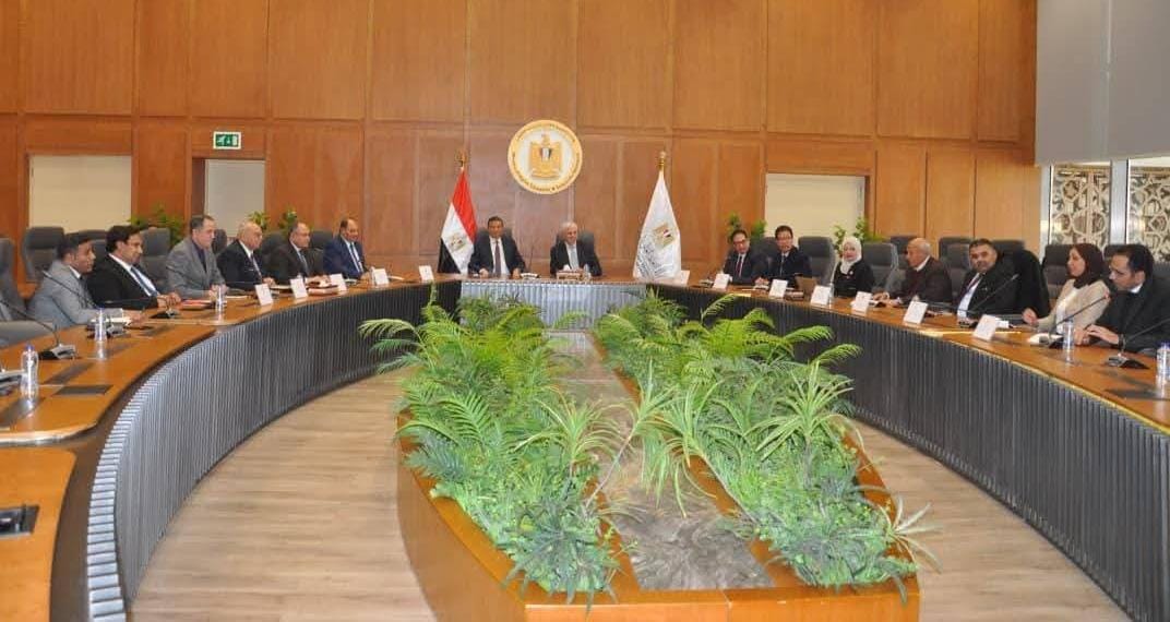 بدء الإجراءات التنفيذية لإنشاء جامعة الغذاء بالتعاون مع وزارتي التعليم العالي والزراعة