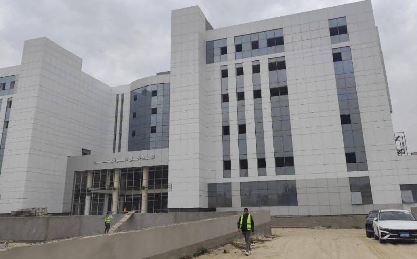 وزير الصحة يتابع معدلات الإنجاز في 23 مشروعًا صحيًا بـ7 محافظات