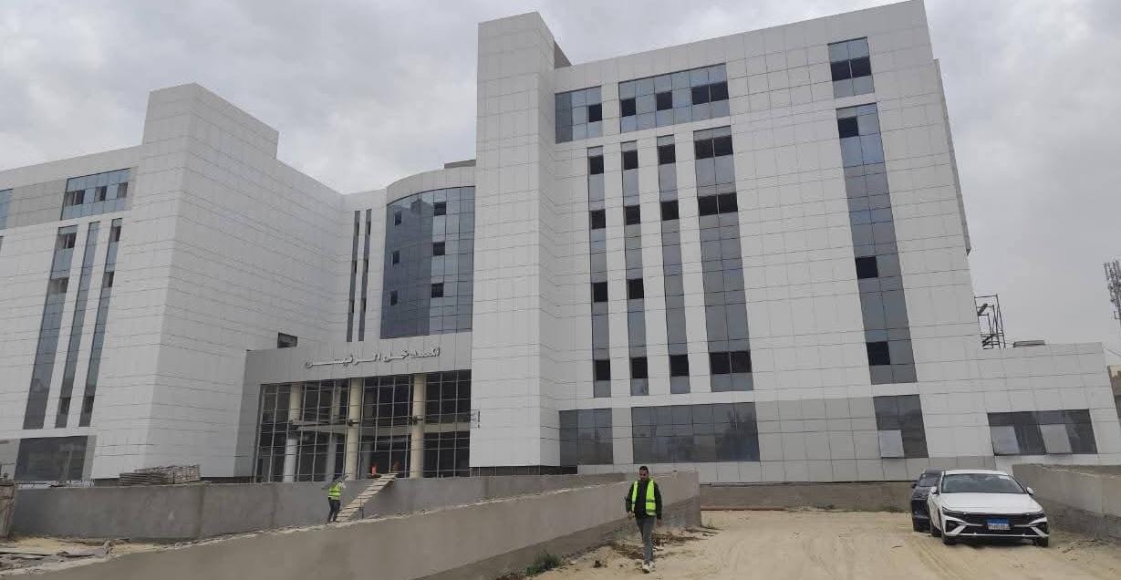 وزير الصحة يتابع معدلات الإنجاز في 23 مشروعًا صحيًا بـ7 محافظات