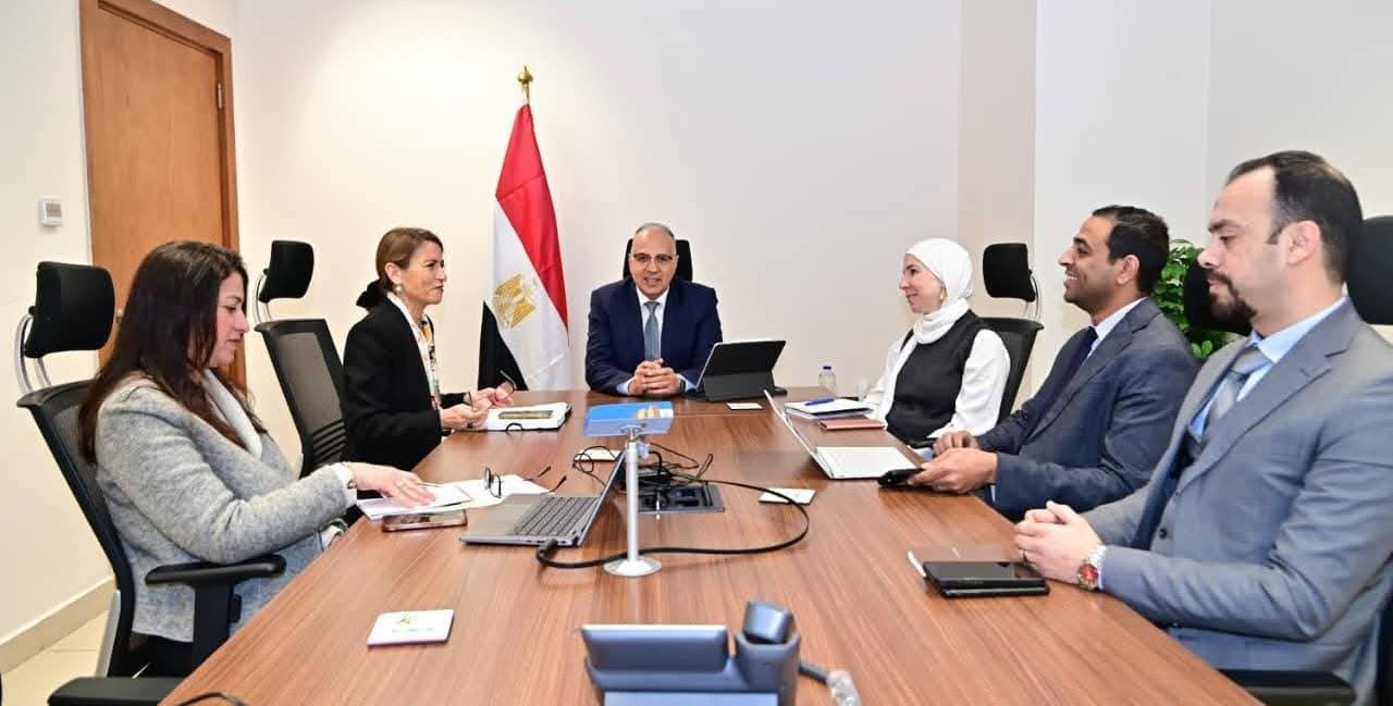 وزير الري يبحث مع المدير الإقليمي لمكتب اليونسكو بالقاهرة المشروعات المشتركة