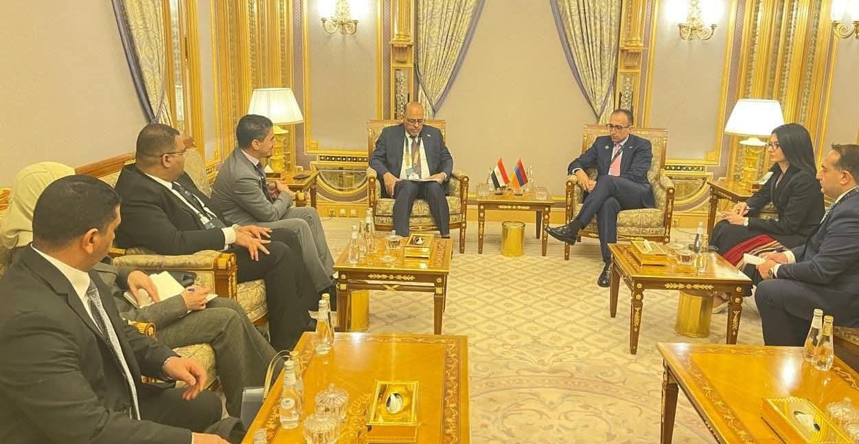 وزير العمل يبحث مع نظيره الأرميني تعزيز التعاون وتوفير العمالة المصرية