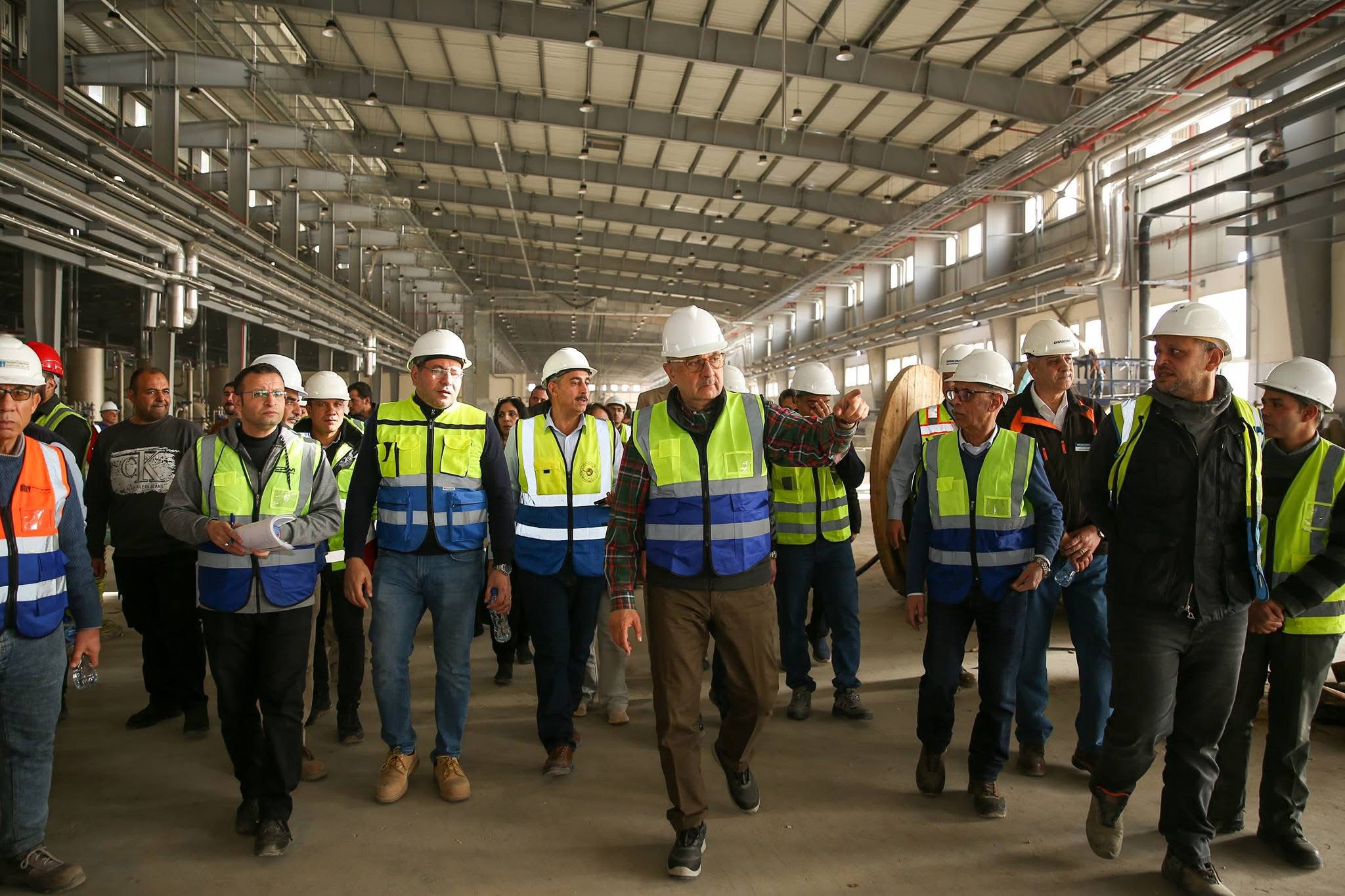 غزل المحلة في ثوبها الجديد.. استثمارات ضخمة ونقلة صناعية بقيادة وزارة قطاع الأعمال