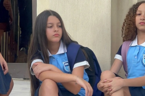 فريدة ابنة دنيا المصري تخطو أولى خطواتها الفنية في مسلسل 