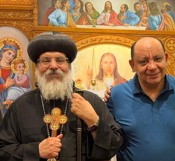 صفوت عبده نصيف رجل الاعمال يهنئ الانبا اقلاديوس  بعيد الميلاد وعيد الغطاس