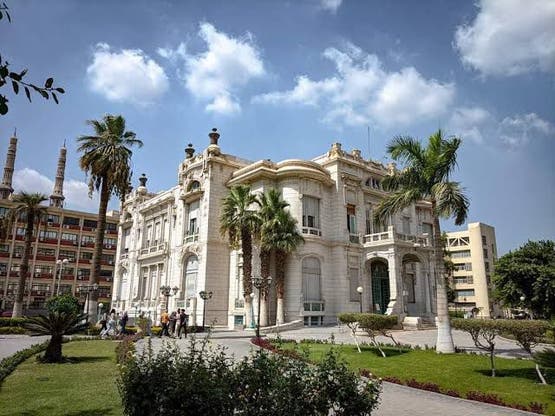 تجارة عين شمس تخفض سنوات الدراسة