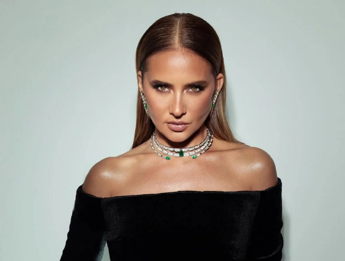 نيللي كريم تستعين بإليسا لغناء تتر مسلسلها الجديد 