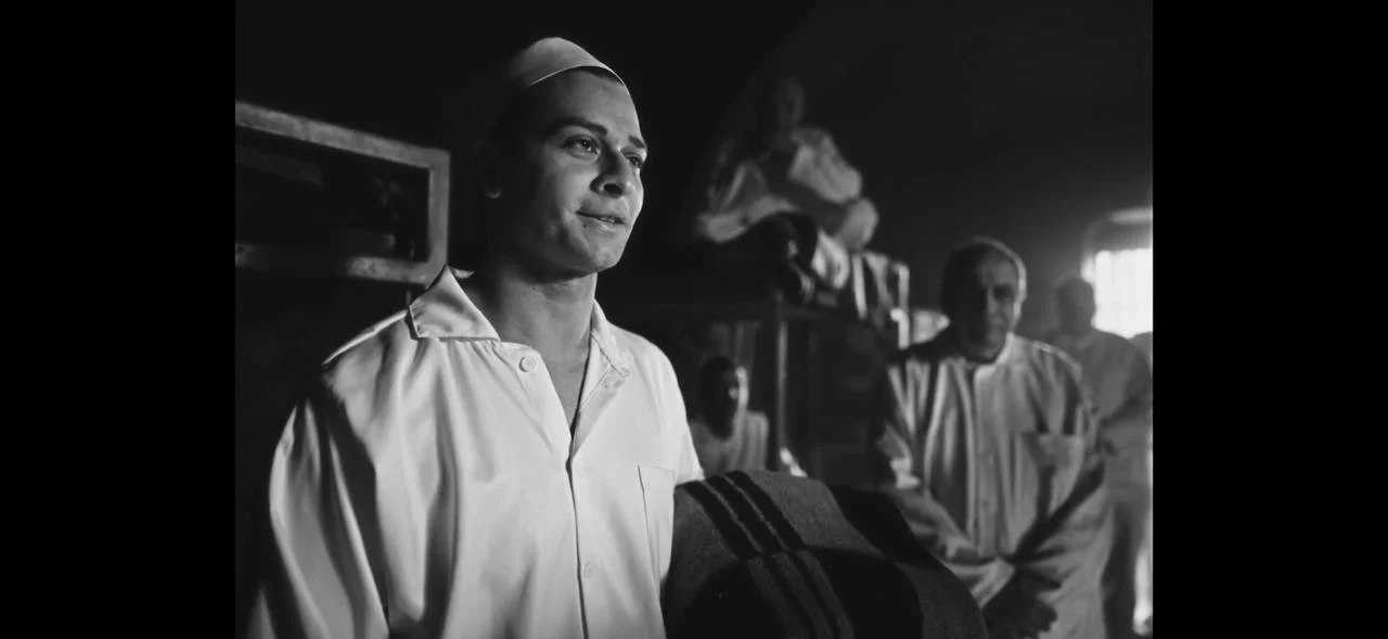 الحلقة الثامنة من رأس الأفعى تكشف نبوءة مبكرة لصعود محمود عزت خلف القضبان