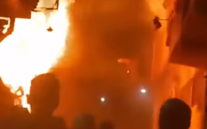 قوات الحماية المدنية تسيطر على حريق نشب بجوار مسجد سيدي عبدالرحيم 