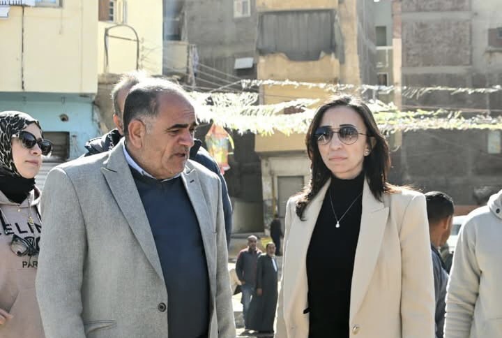 محافظ البحيرة تتابع تطوير ميدان المحطة بدمنهور