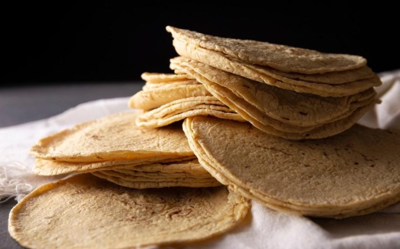 خبز تورتيلا بالخميرة والشوفان ،وجبة صحية ولذيذة لبداية يومك
