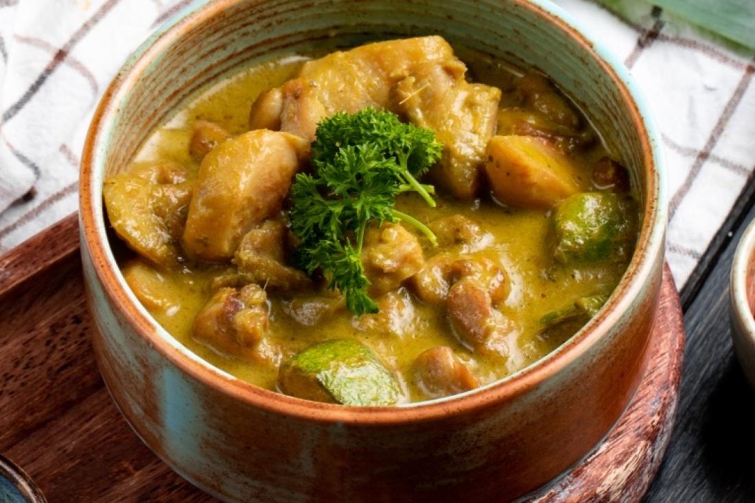 القلقاس بالخضرة والطماطم للرجيم، وصفة صحية وبسيطة