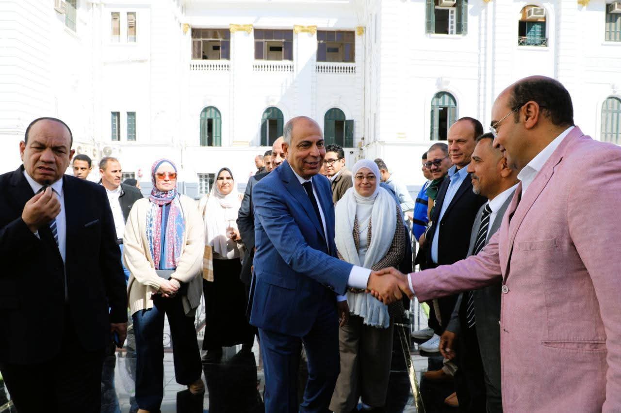 محافظ المنيا يشهد احتفالية تكريم الحاصلين على المركز الأول وتوزيع جوائز المسابقات القومية