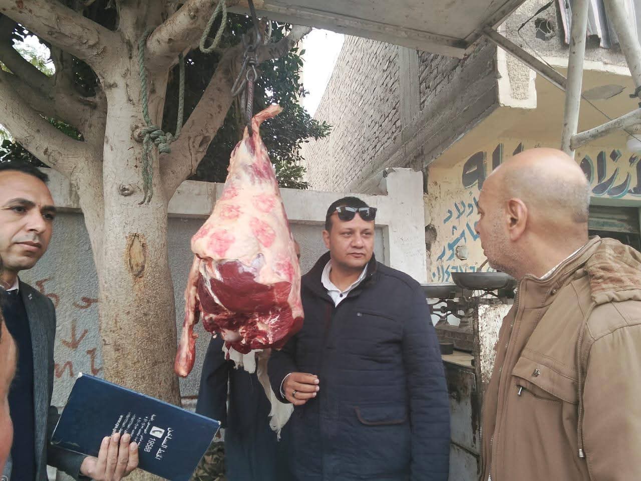 حملات تموينية مكثفة بالمنيا تُسفر عن تحرير 348 مخالفة وضبط سلع مجهولة المصدر