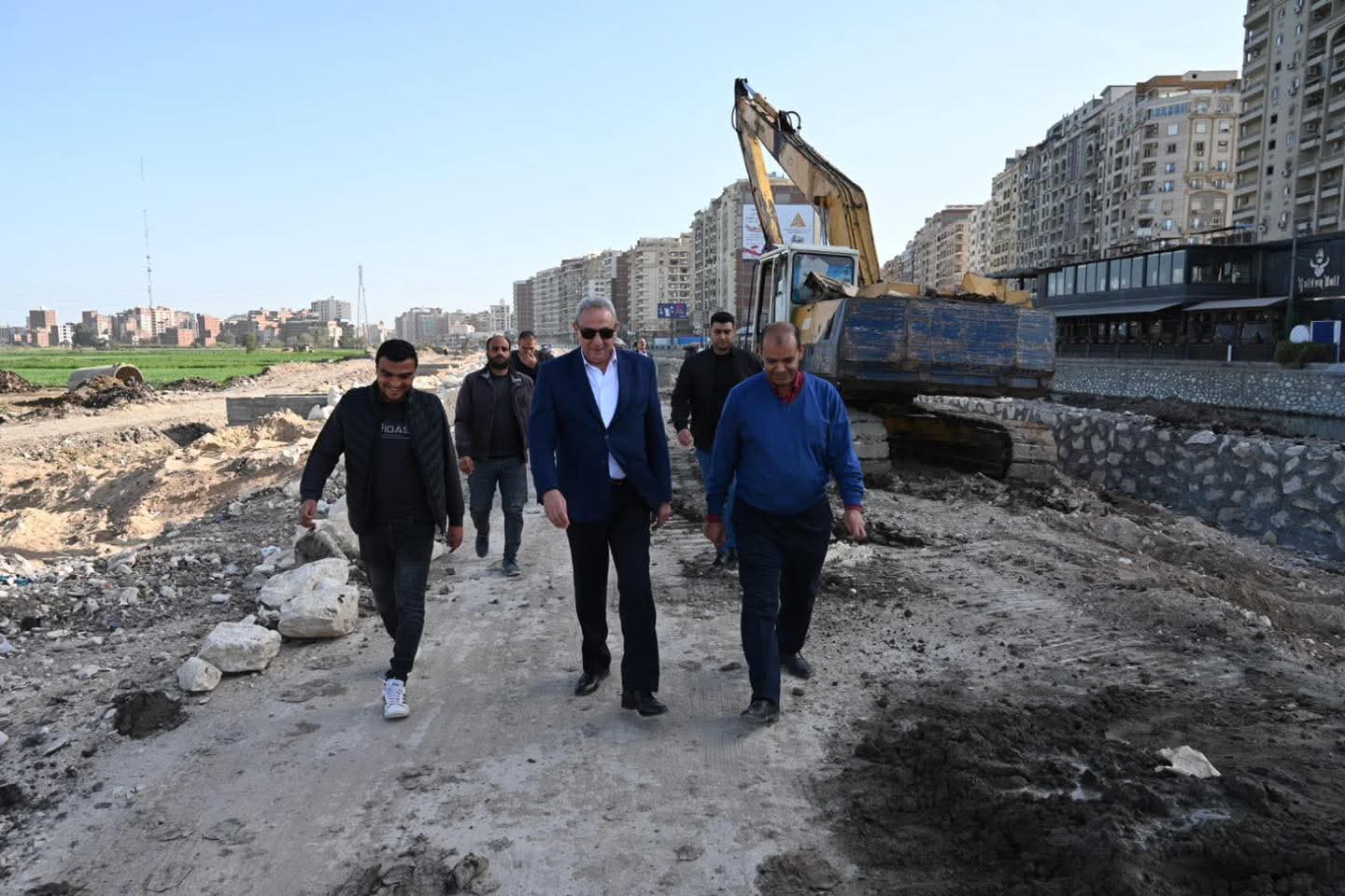 محافظ الغربية في جولة مفاجئة يتابع ميدانيًا تطوير كورنيش محور محلة منوف