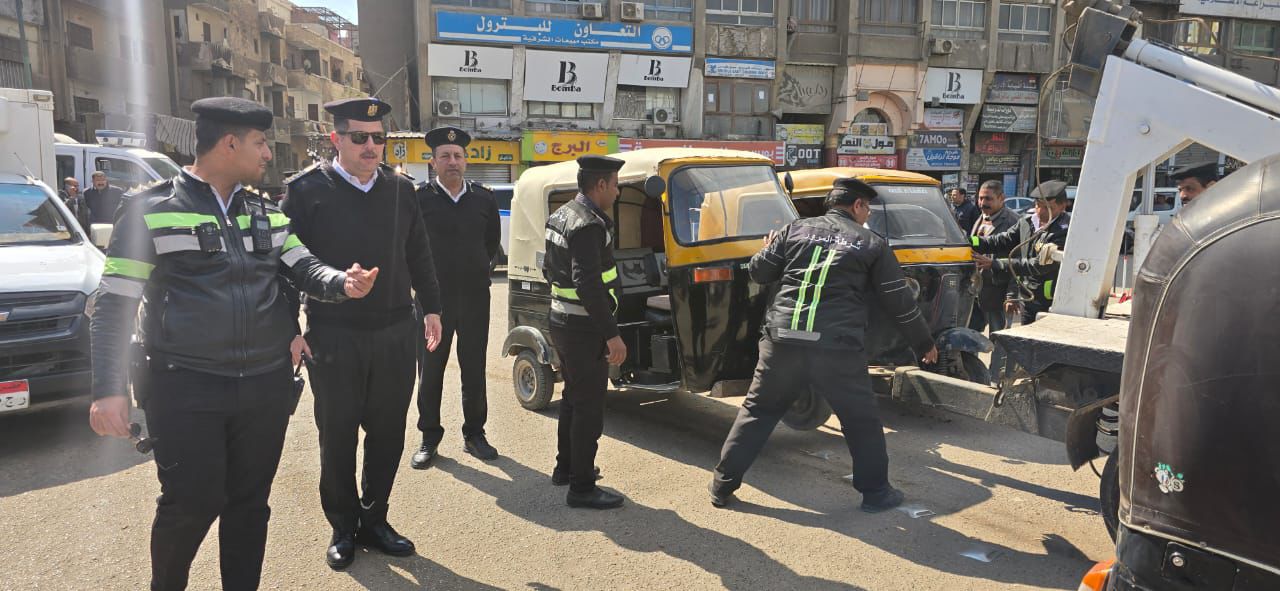 مرور الشرقية يشن حملاته المرورية لضبط مركبات التوكتوك وسحب تراخيص المخالفين