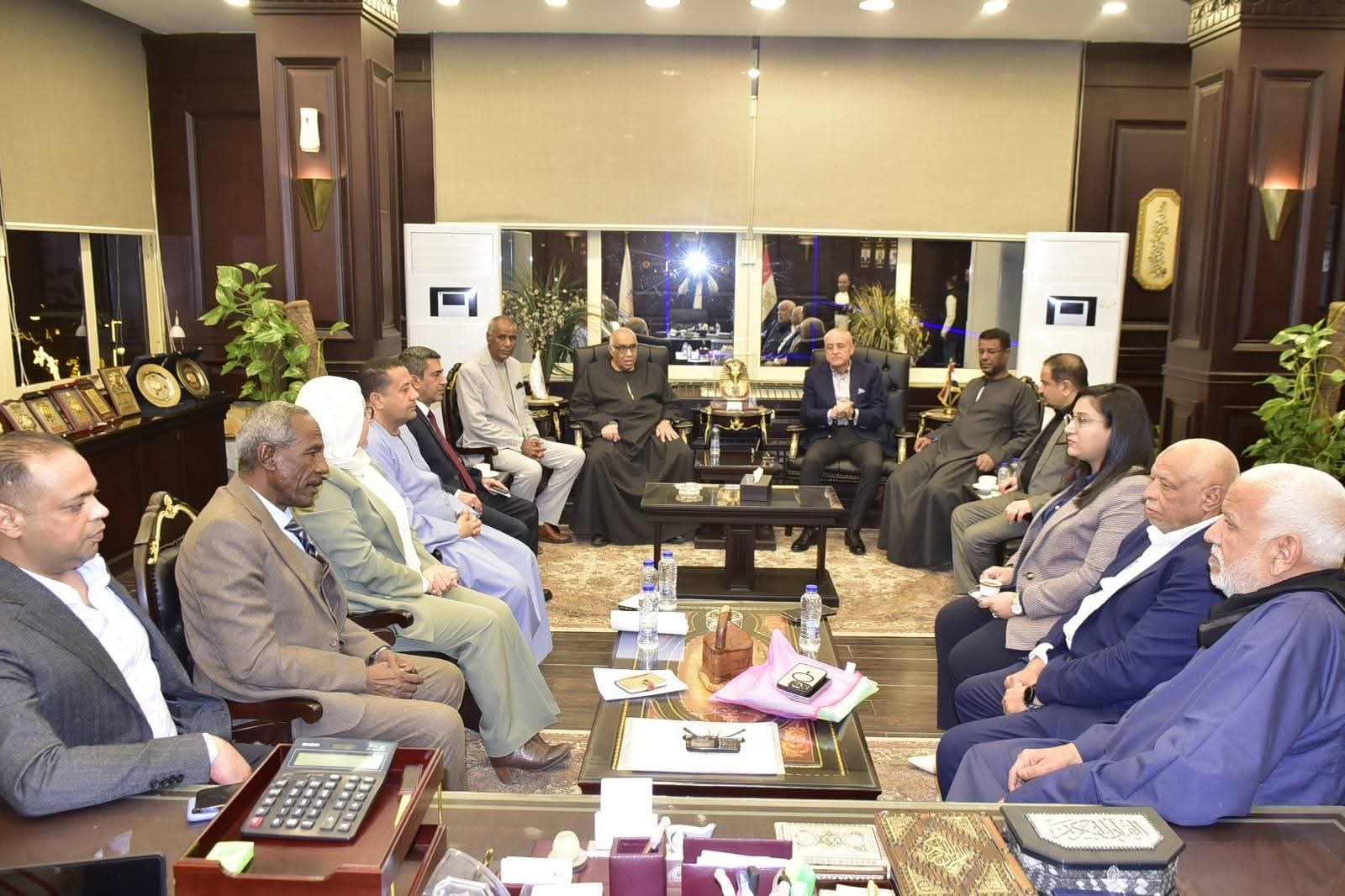 لقاء تنسيقي بالأقصر لبحث ملفات التنمية وتعزيز التعاون بين التنفيذي والتشريعي