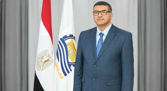 حملة مكبرة بقنا لمراجعة التراخيص ورفع الإشغالات بالشوارع الرئيسية