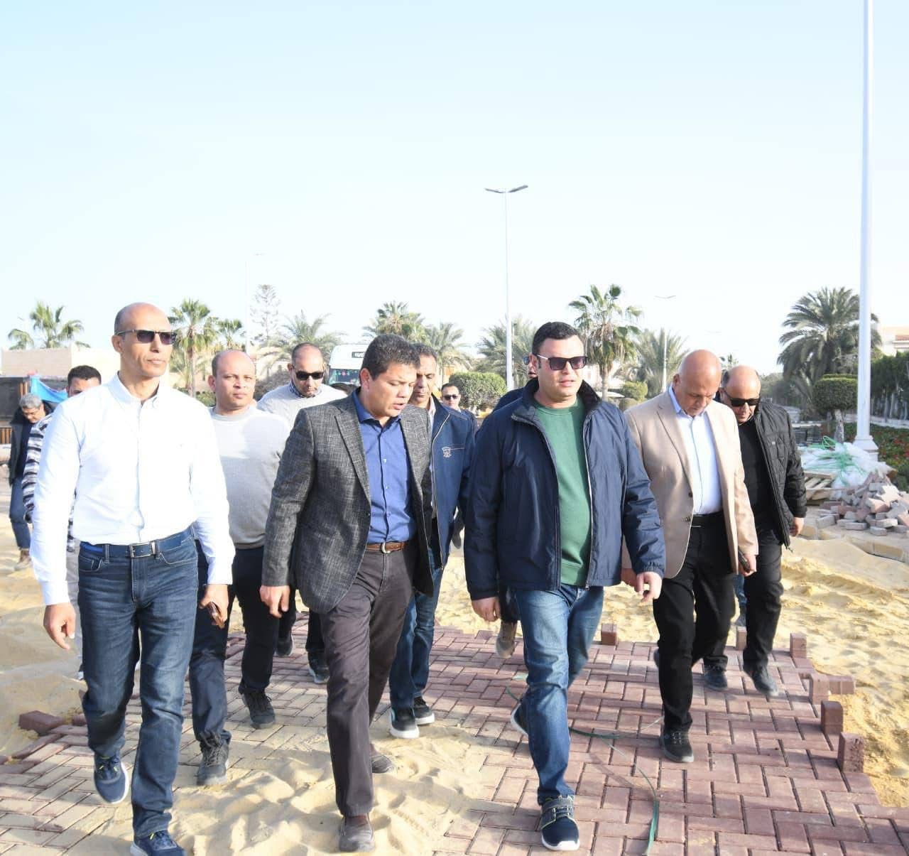 وزير الإسكان يتفقد مشروعات مارينا ويشدد على سرعة الإنجاز ورفع كفاءة الطرق