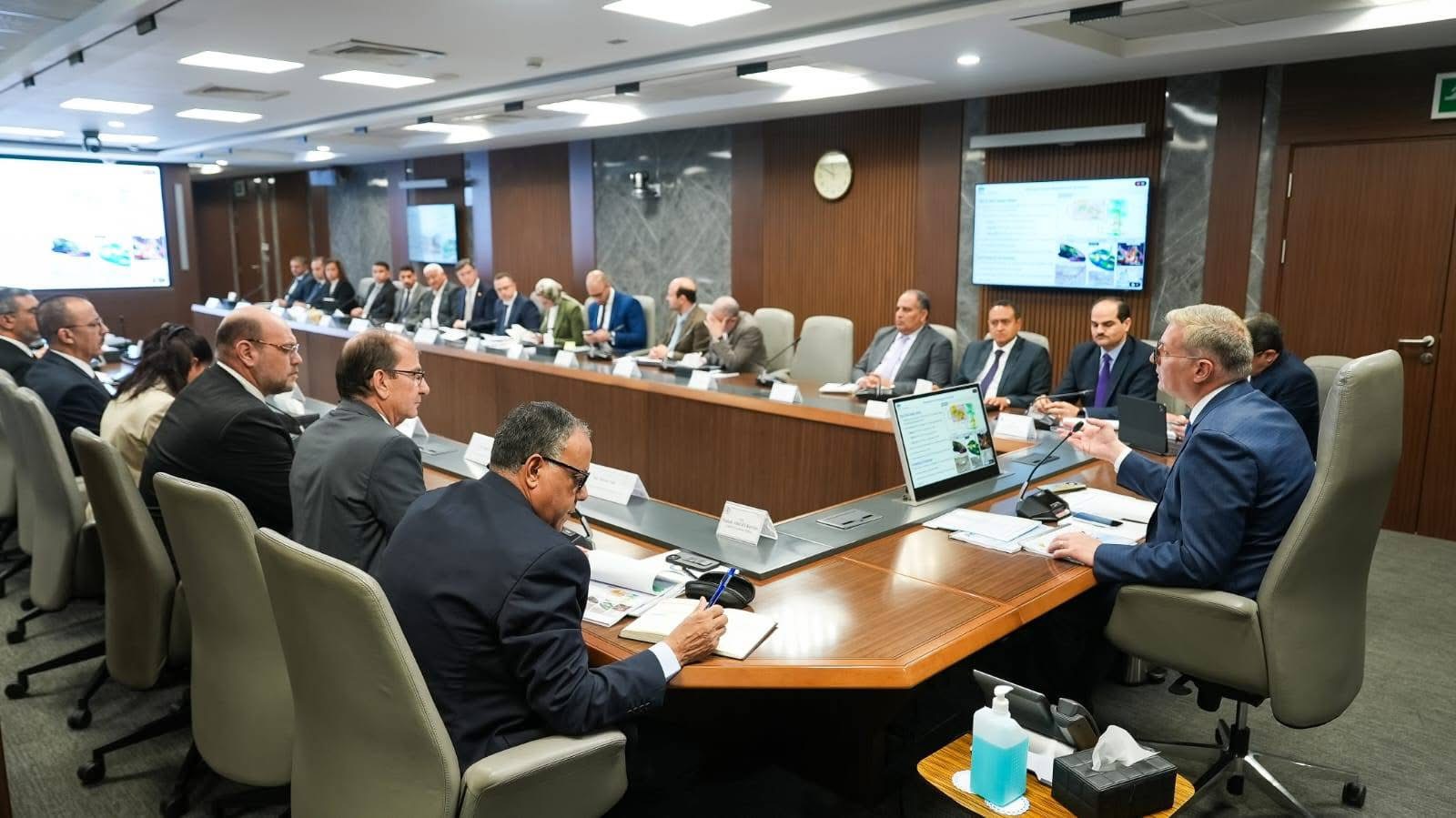 خطة خمسية طموحة لتعزيز انتاج البترول والغاز