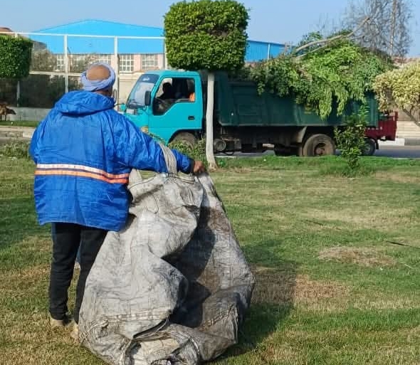 رئيس مدينة بورفؤاد يشدد على تطوير الحدائق ورفع كفاءتها يوميًا