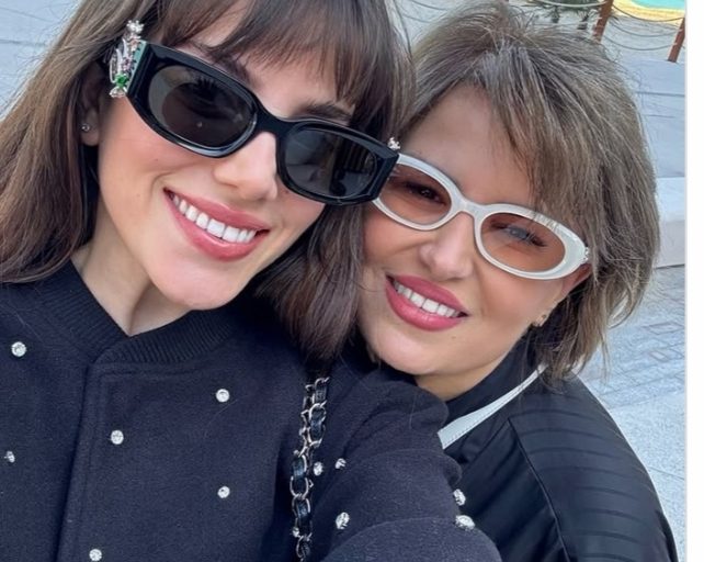 بالصور أجمل أمهات النجمات يبدون أصغر منهن سناً