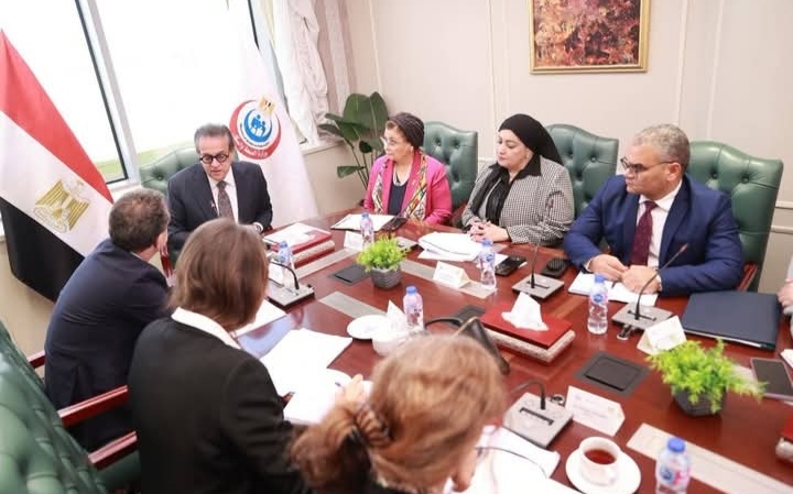 وزير الصحة يبحث مع السفير الفرنسي توسيع مجالات التعاون في القطاع الصحي