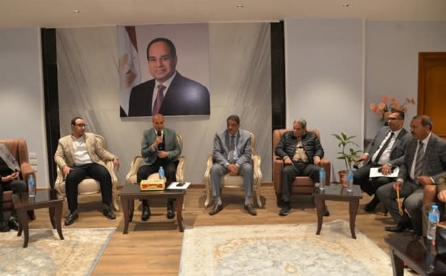 محافظ أسيوط يؤكد شراكة الإعلام في دعم الشفافية وتحسين الخدمات