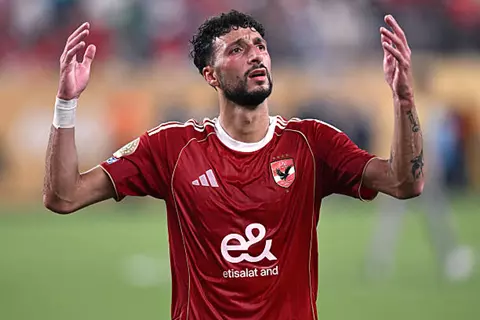 بيراميدز يشعل الميركاتو بعرض ضخم لضم وسام أبو علي