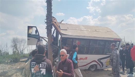 مصرع وإصابة 9 أشخاص إثر وقوع حادث انقلاب أتوبيس 