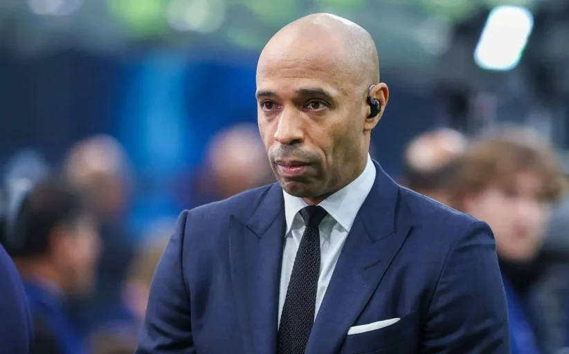 تييري هنري يمازح ريال مدريد بعد الثلاثية لا أعرف سر القميص