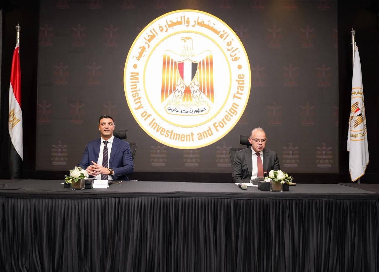 لدعم المشروعات الصناعية.. وزيرا الاستثمار والصناعة يجتمعان مع بنوك لبحث مسارات تمويل مبتكرة 