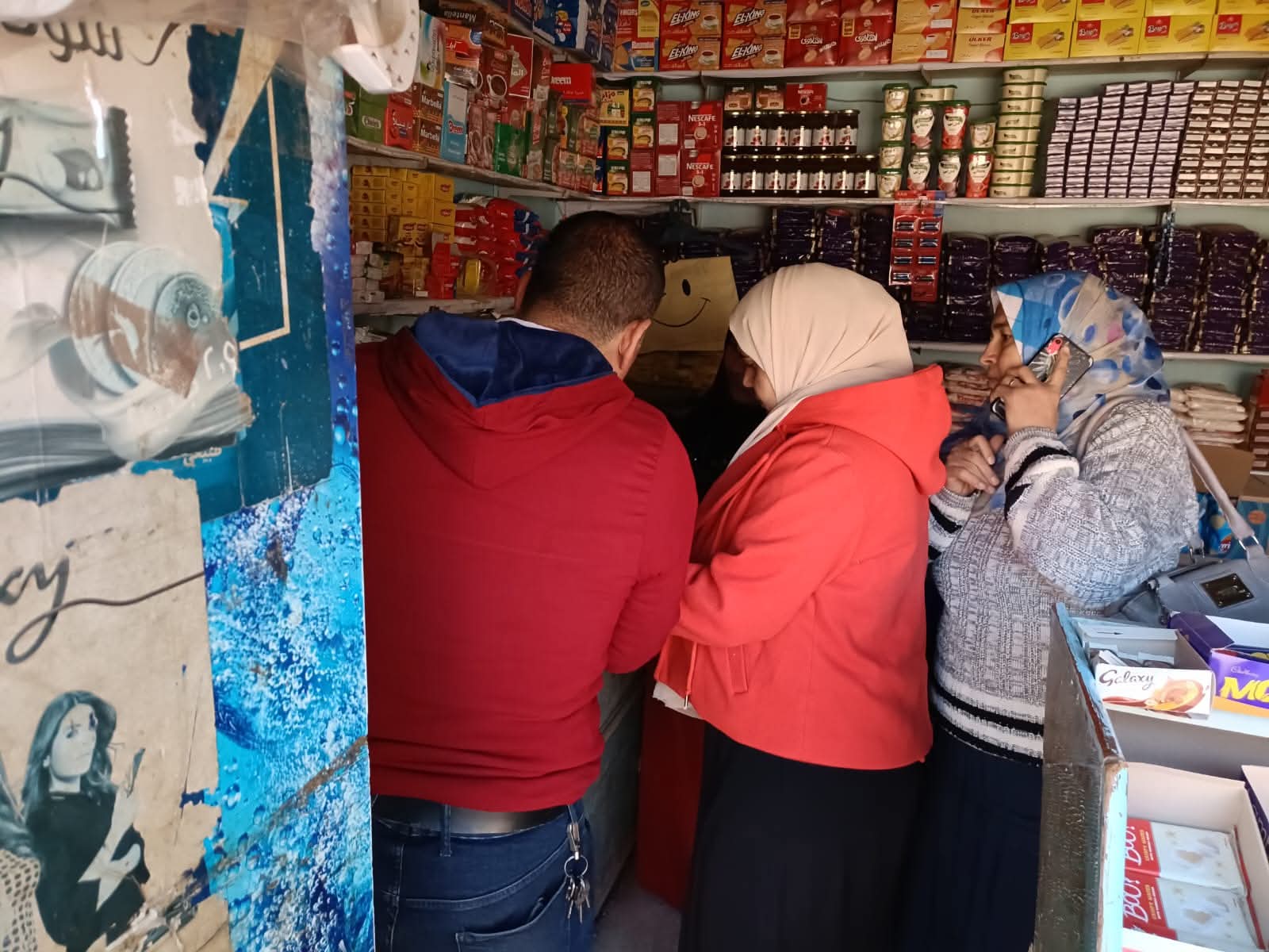 محافظ المنوفية يوجه بضرورة تكثيف الحملات المكبرة لمراجعة تراخيص المحال العامة وإزالة الإشغالات