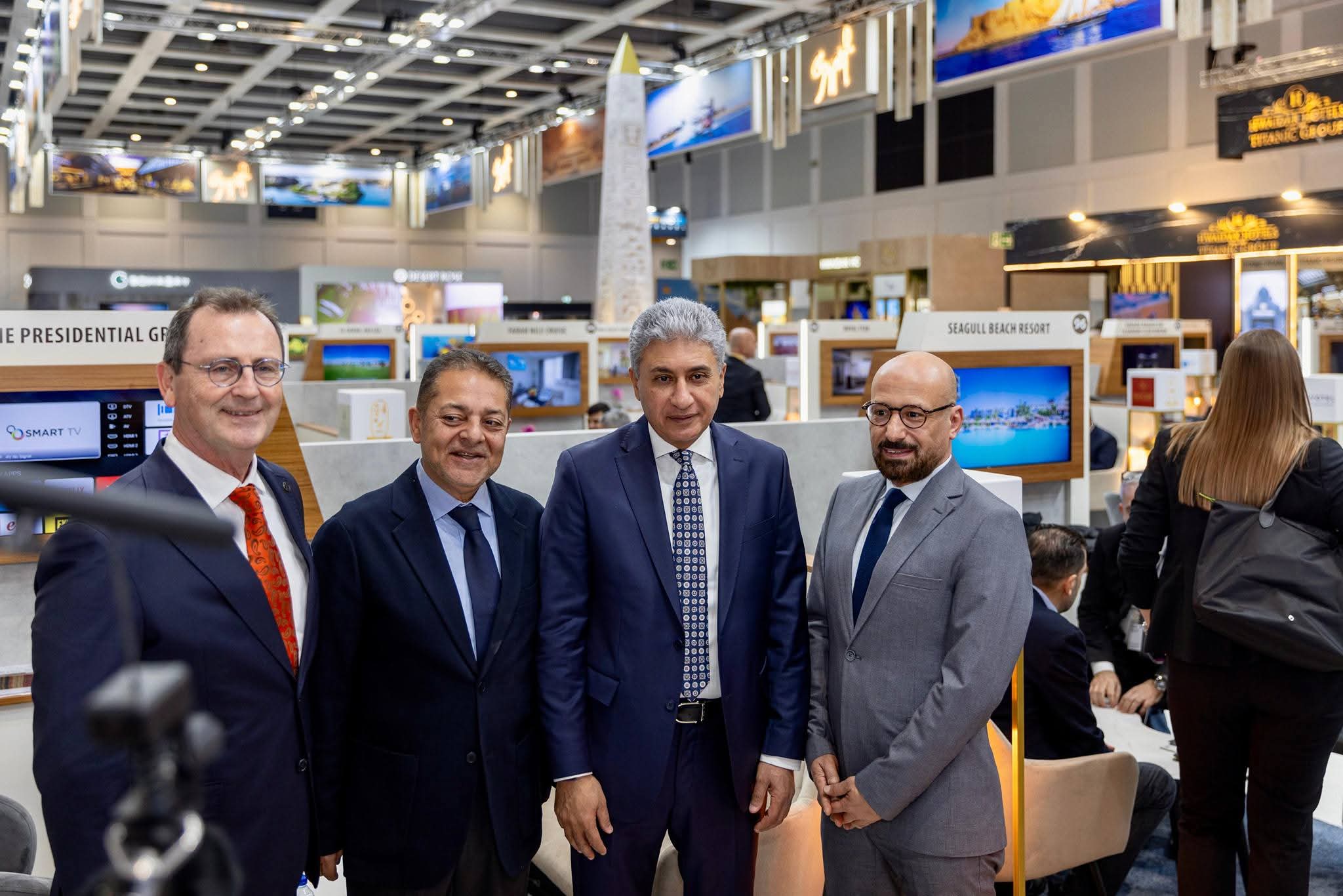 وزير السياحة يفتتح الجناح المصري المُشارك في فعاليات بورصة برلين