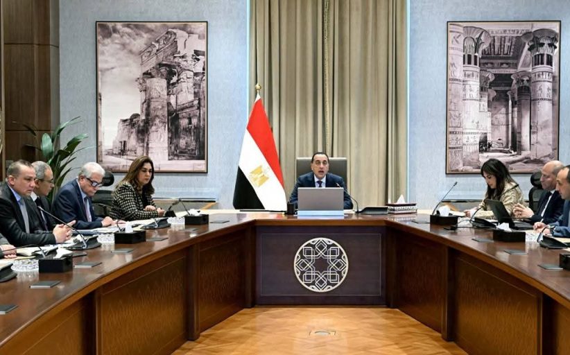 رئيس الوزراء يتابع الموقف التنفيذي للمشروعات الخدمية والتنموية بمحافظة القاهرة