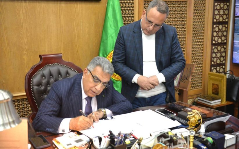 محافظ الدقهلية يغلق مستودع بوتاجاز بطلخا بعد ضبط بيع الأسطوانات بسعر أعلى